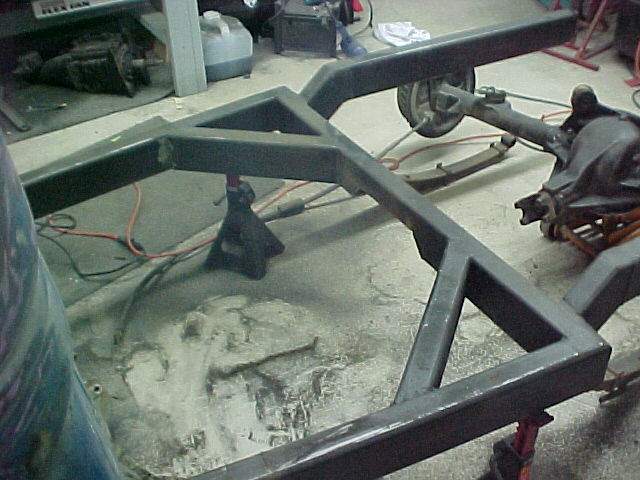 weldfr1.jpg (53379 bytes)